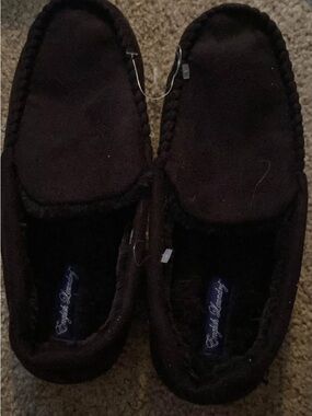 Cozy Moccasin Slippers in Black